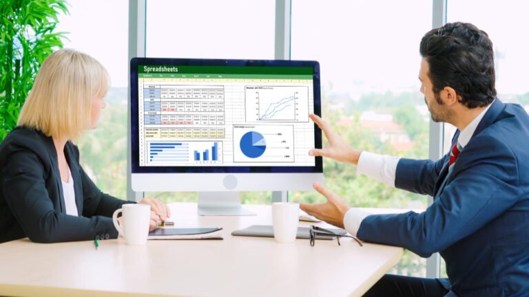 Ontdek FinCollect van FinIncasso, dé oplossing voor efficiënt debiteurenbeheer en incasso in B2B. Verbeter jouw cashflow nu. Vraag meer info aan!